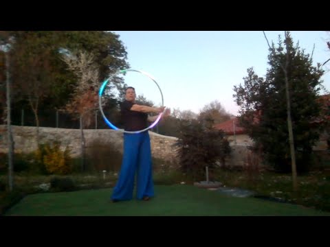 LED hoop improvisation on music Samira Said Ad el Kelma 2024-03-20