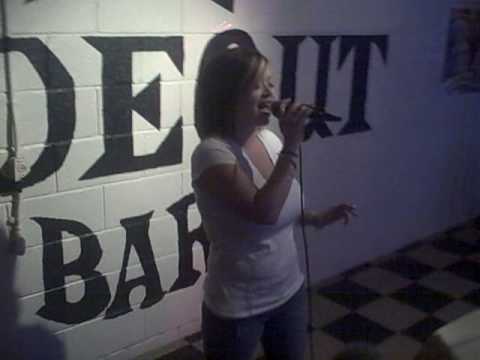 Jessica Spencer Singing Settlin' Karaoke Hideout Bar 6-24-09