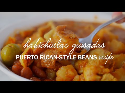 How to make Habichuelas Guisadas (Puerto Rican-style stewed beans)
