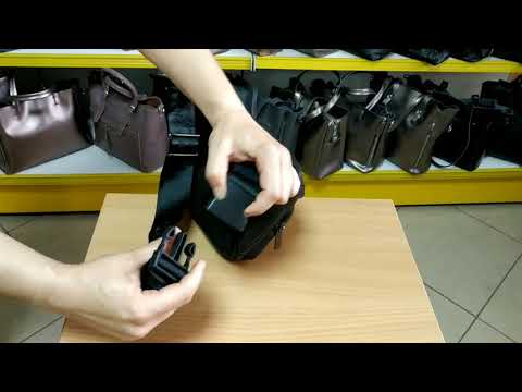 Барсетка из натуральной кожи de esse LC82311-1 Черная