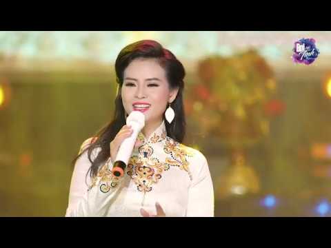 Thể hiện bởi Minh Đức