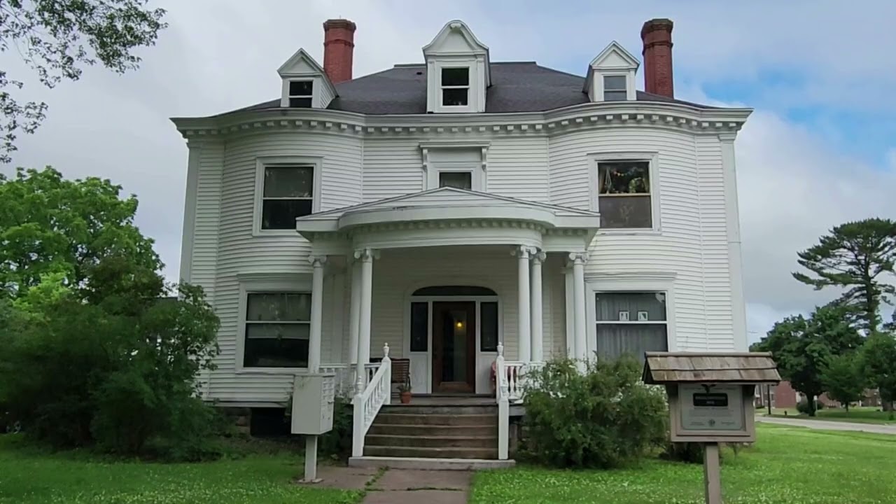 Duluth vs. Eau Clare