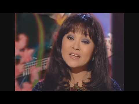 Thể hiện bởi Hương Lan