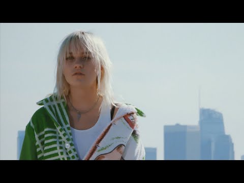 Video thumbnail for Off My Neck