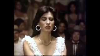 Video Amándote de Beatriz Adriana