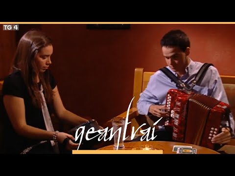 Darach Mac Mathúna & Doireann Nic Mhathúna | An Bradán Feasa | Geantraí 2011 | TG4