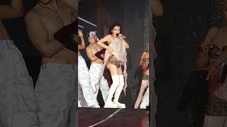 누가 봐도 제일 죽여주는 박봄 #워터밤 #2ne1 #waterbomb #cl #이채린 #씨엘 #공민지 #산다라박 #박봄 #kpop #shorts