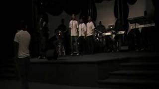 never give up (DNA) feat...me and the sistas