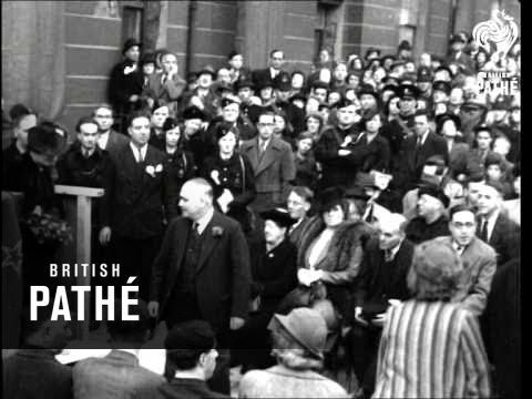 Lenin Memorial Unveiled (1942)