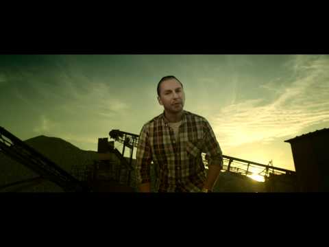 Video thumbnail for Sindssyg (Radio Edit)