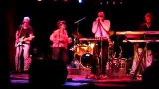 Francine Reed - Never Make Your Move Too Soon