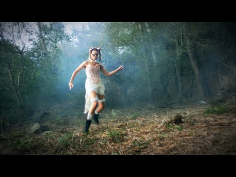 MERCÈ - RUNNER (Official Video)