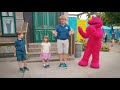Elmo S Happy Dance At Sesame Place
