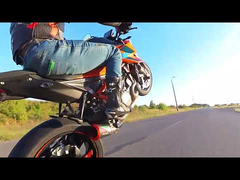 KTM 1290 Super Duke R Gen 3 wheelie - Testing my new Insta360 X3