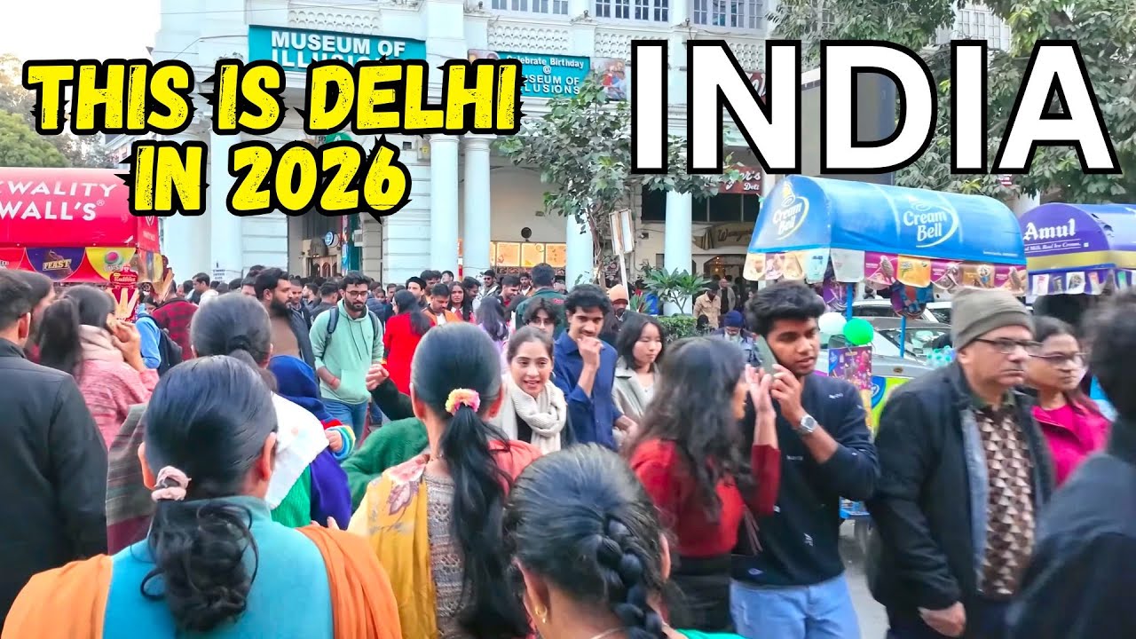 Immersive street-level walking tour through India (Daily Life 7), India, showcasing authentic urban landscapes, local architecture, and the vibrant atmosphere of the city's neighborhoods