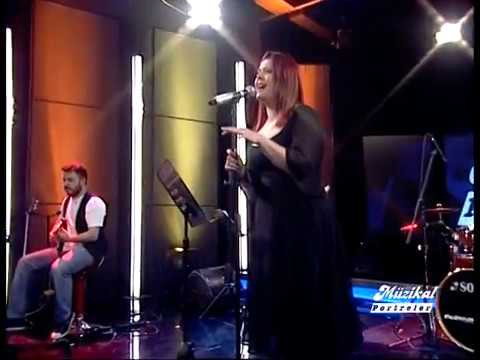 Mor Menekşe (Nilüfer) - Demet Tuğcu