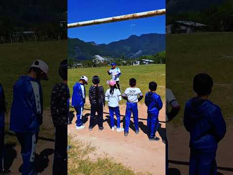 Educación Física en el campo de la Aldea Mocohán de Purulhá Baja Verapaz Guatemala ❤️🧠