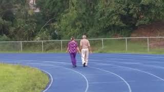 [問卦] 老一輩能牽手到老的秘訣是什麼？