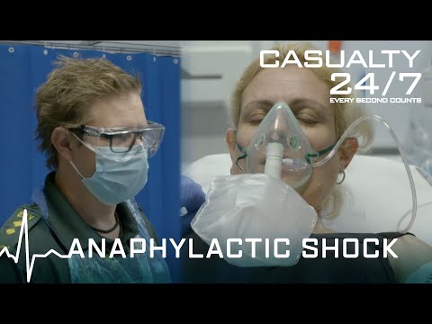 Battling Anaphylactic Shock and Respiratory Crisis | Casualty 24-7: Every Second Counts