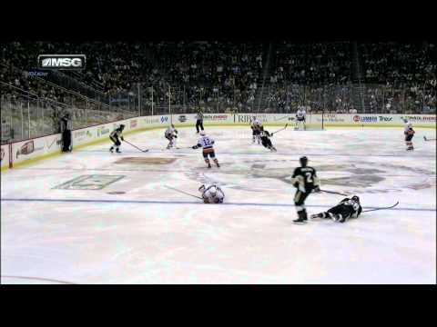 Michael Grabner open ice hit on Kris Letang NY Islanders vs Pittsburgh Penguins 11/22/13 NHL