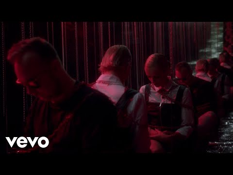 Majo Polyak - Chained ft. Radmila Svensson