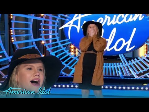Hayley Slaton Makes History As The First Mommy To Be On American Idol!