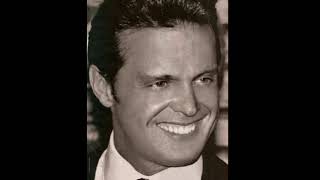 Luis Miguel - &quot;De Quién Es Usted&quot;
