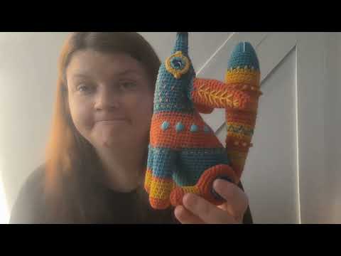 Knitting Podcast Ep 31| Finished Fox| My First Shawl and Lots of Yarn