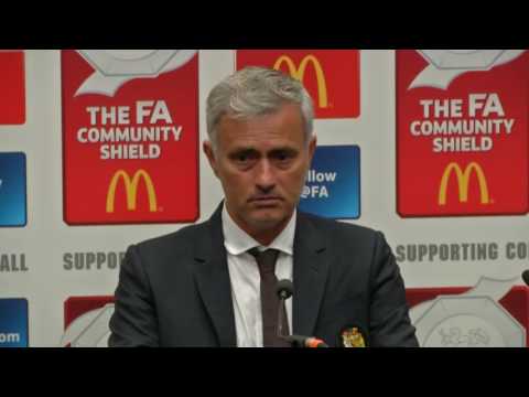 Jose Mourinho Defends £89m Fee for New Manchester United Signing Paul Pogba