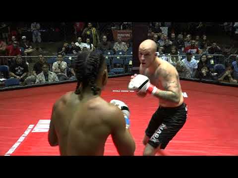 MMA Fighter Blake Perry Horrifyingly Broke His Nose During Sunday Match