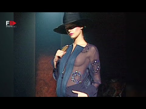 Vintage in Pills GIANFRANCO FERRÉ Spring 2004 - Fashion Channel
