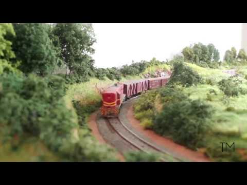 Ferreomodelismo maquete locomotiva U12B com DCC e som Soundtraxx Tsunami