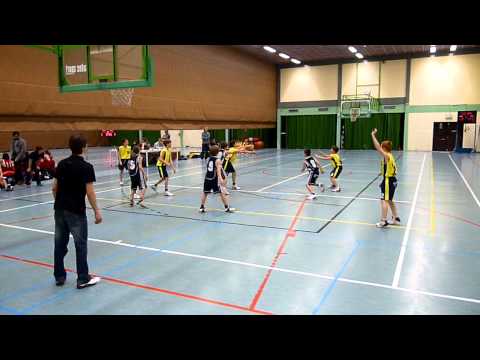 26/11/2011 Benjamins : Modu - Tigers Evergem