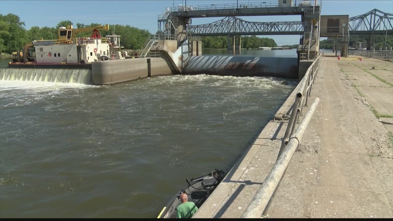Illinois Waterway locks & dams closing in 2020