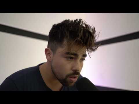 PHOTOGRAPH - Alejandro Reyes (cover)