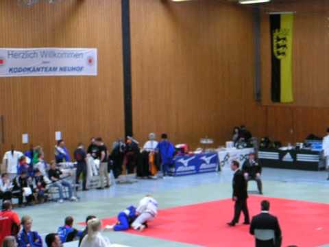 Kampf 5 DEM 2013 in Neuhof - Julie in blau