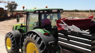 DCM S24 E fertiliser spreader