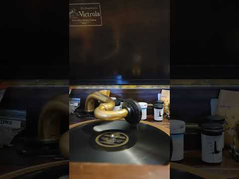 Estrellita - Larry Clinton's Bluebird Orchestra Bluebird Records #11140 1941