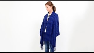 大判ストールの巻き方 厚手のものはこうしてオシャレに 女性編 知らなきゃ損するatoz 大判ストールの巻き方 厚手のものはこうしてオシャレに 女性編 知らなきゃ損するatoz