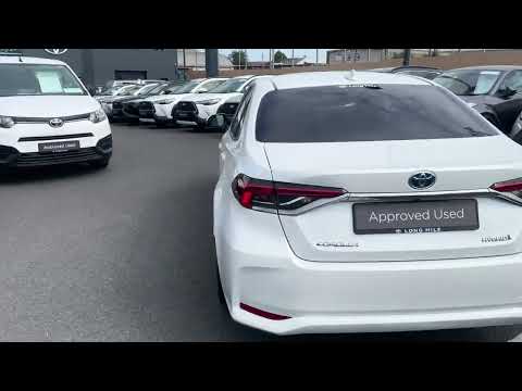 Toyota Corolla 1.8 Hybrid Luna Sport 4dr - Image 2