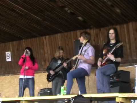 FK Jelgava VS JFC Olimps pirmsspeles rokkoncerts.avi