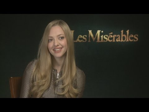 Les Miserables: Star Amanda Seyfried raps!