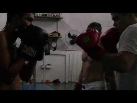 Treino de boxe(Paraiba,Lucas Hodak,Charlão,Robocop,Tarço e jefim)