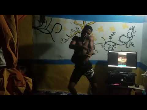 A Green Army dancing to Yaaba Amg EverGreen ft Sarkodie