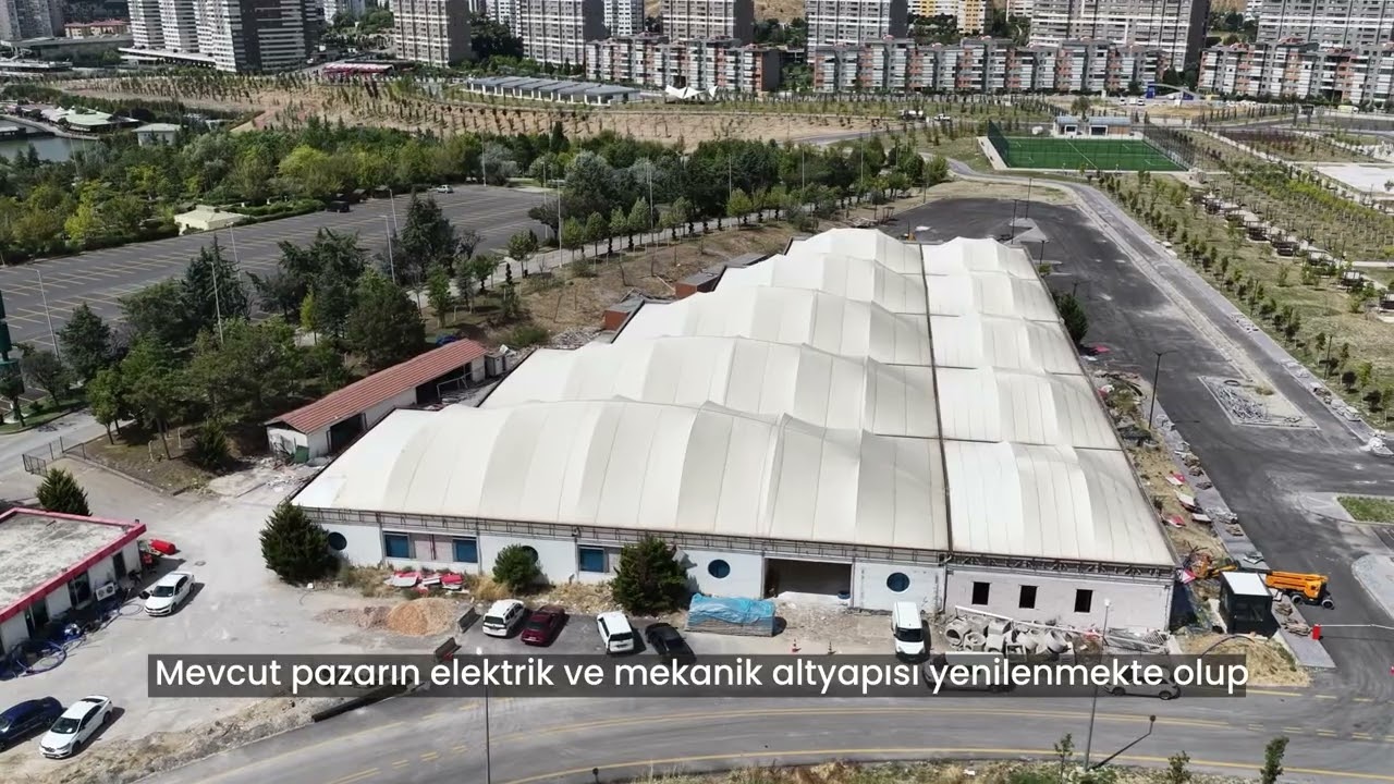 Göksu Parkı’ndaki kapalı pazar alanını, Başkentlilerin ihtiyaçlarına göre yeniliyoruz.