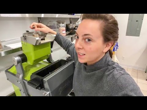 download lagu mp3 mp4 Commercial Cold Press Juicer Reviews, download lagu Commercial Cold Press Juicer Reviews gratis, unduh video klip Commercial Cold Press Juicer Reviews