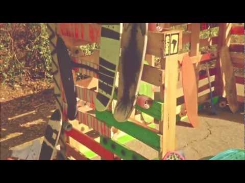 download lagu mp3 mp4 Globe Bantam Clear, download lagu Globe Bantam Clear gratis, unduh video klip Globe Bantam Clear