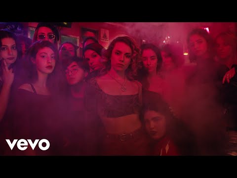 Blu Fiefer - Girl's Gotta Eat