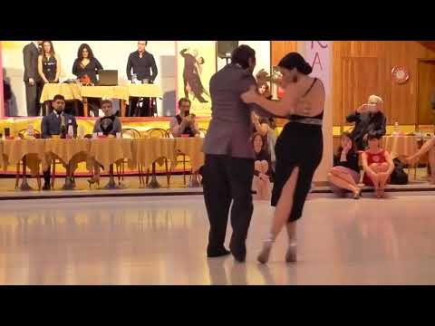  John Erban  and  Francesca del Buono  are  dancing  to  the  tango  "  Mi Lamento  "  at  Salonissimo Savona Tango Festival  in  2019