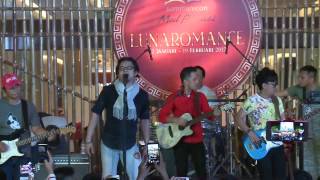 Download lagu Summarecon Mal Bekasi - Java Jive Live Performance #Lunaromance2017 mp3 Download lagu Summarecon Mal Bekasi - Java Jive Live Performance #Lunaromance2017 mp3